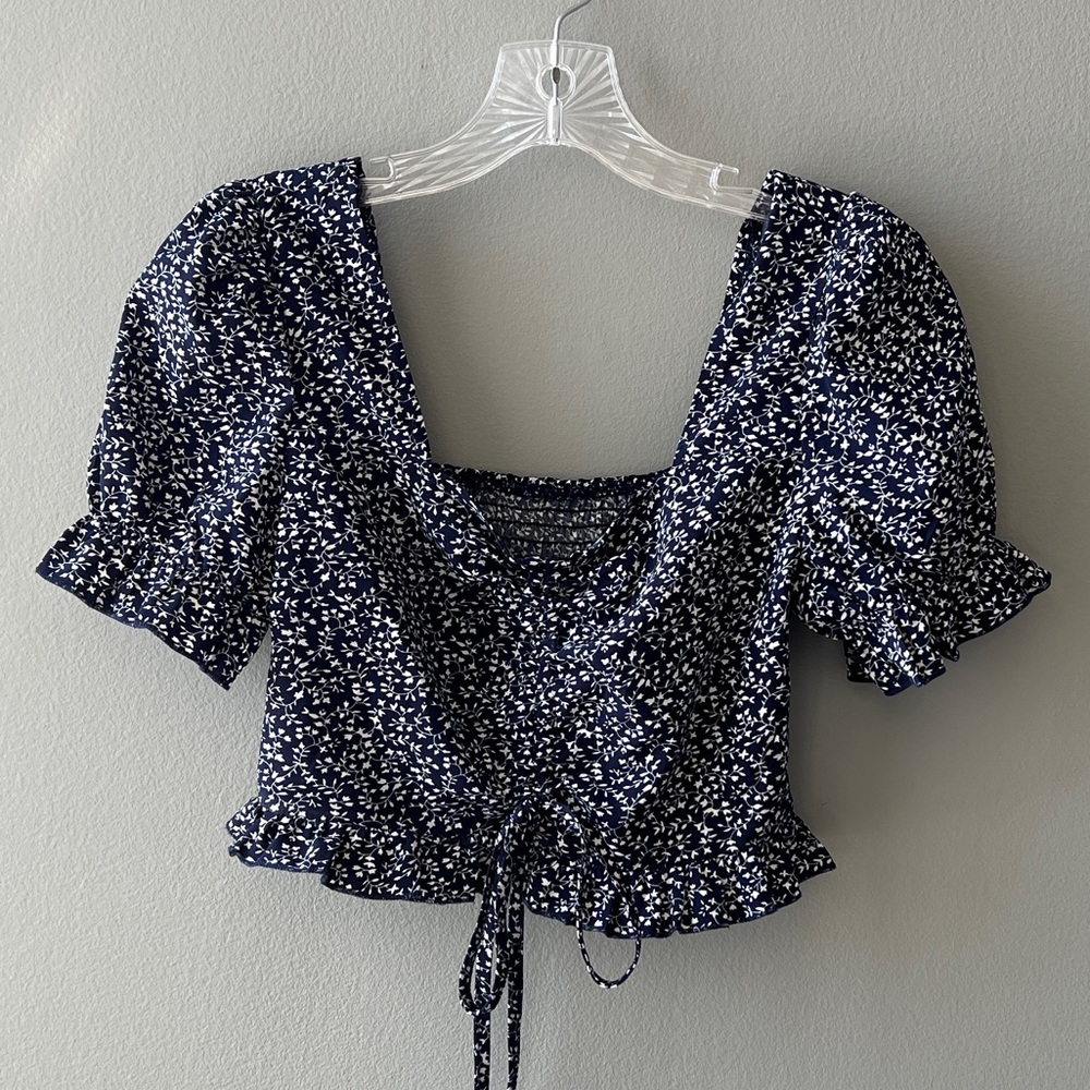 SHEIN Floral Navy and White Women's Crop Top